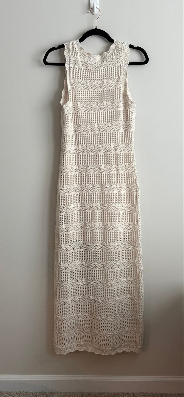 Olive + Oak Cream Crochet Knit Sleeveless Maxi Dress Medium